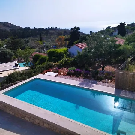 Amethyst - Guest house Likotinarea